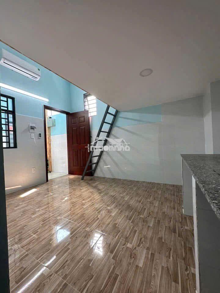 Phòng duplex có máy lạnh gần bệnh viện đh ngân hàng spkt - Ảnh 2