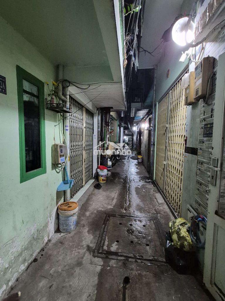 Nhà 3pn 2vs ,điện nước chính , giá như phòng trọ.