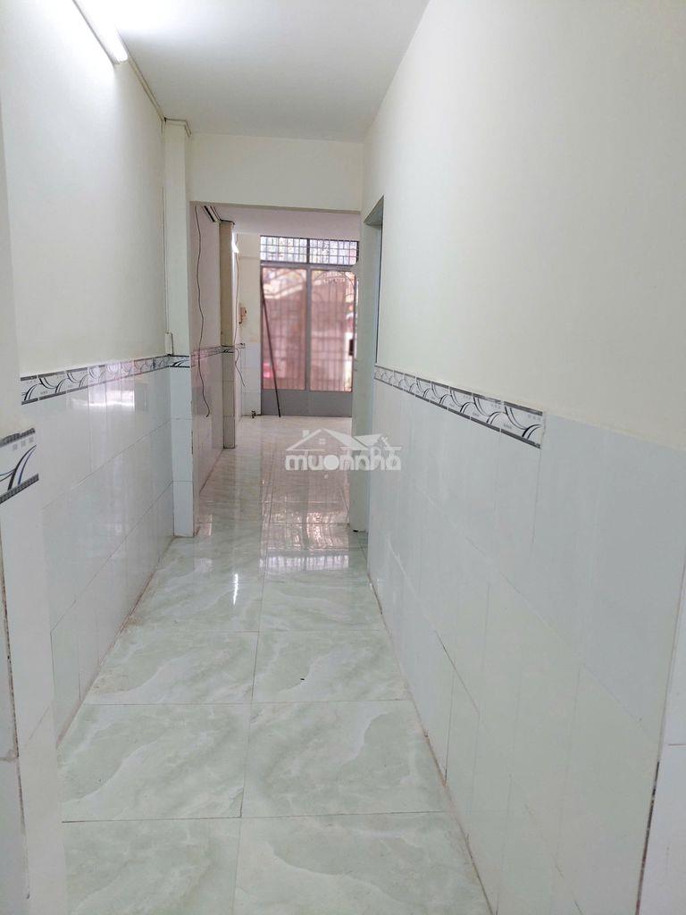 Cho thuê nhà tân phú, 4m x 16m, 2 phòng ngủ, hẻm nhựa 6m sạch sẽ