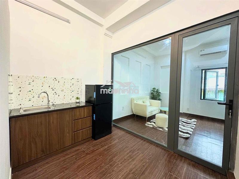 1pn cửa sổ lớn tách bếp - full nội thất - ngay ngã tư hàng xanh