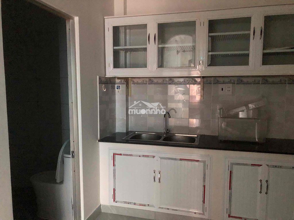 Cho thuê nhà - trần quang diệu- hxh - 2tầng - 4pn - 18tr - 3