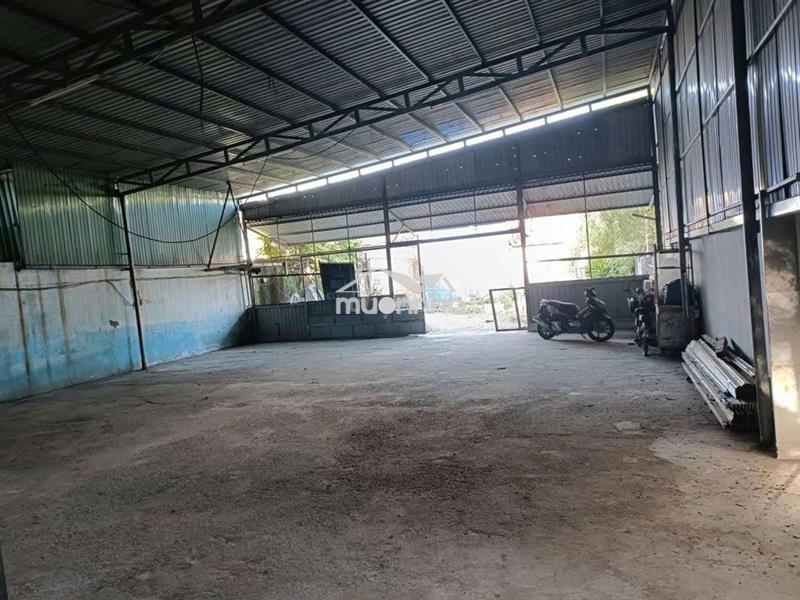 Cho thuê xưởng 350m2 giá thuê 15 triệu / tháng