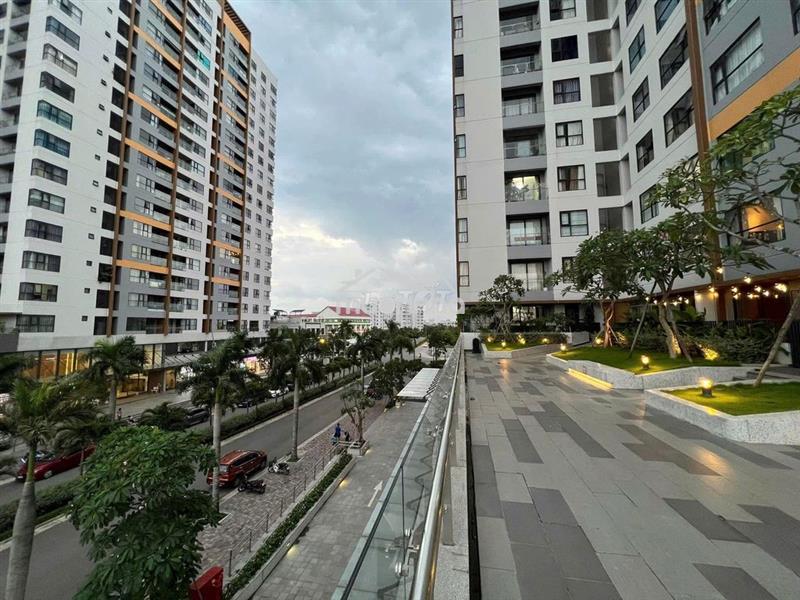 Chính chủ cần bán căn 72m2 mizuki view đẹp, sạch sẽ, giá tốt.
