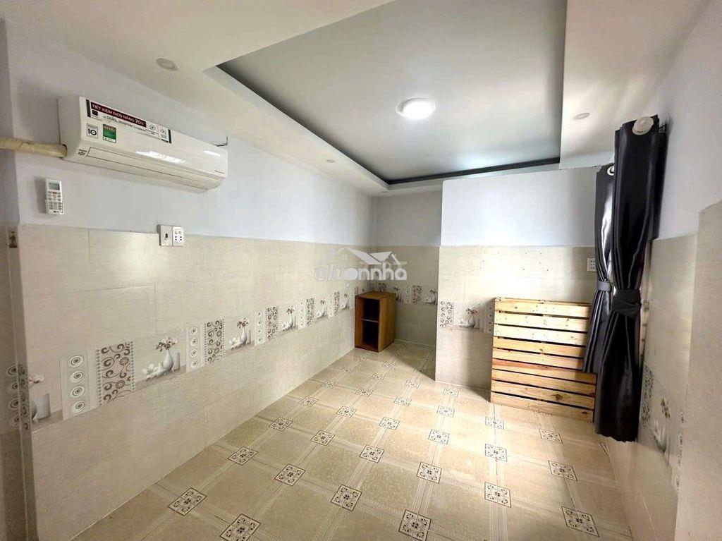 Nguyên căn 1t 2l 2pn 3w thích quảng đức phú nhuận. - 2