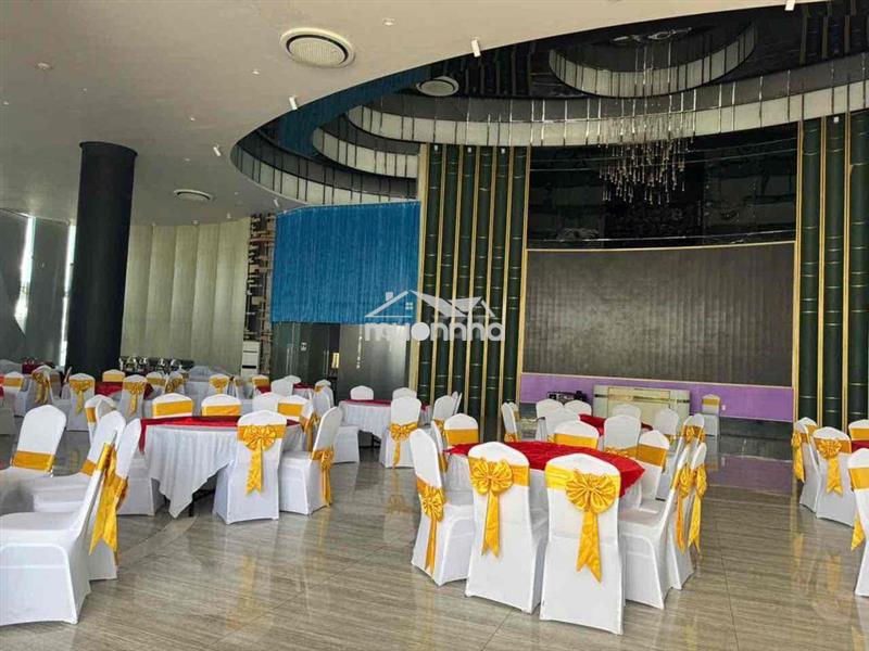 Cho thuê mặt bằng 1.600m2 mt nguyễn văn linh ngay chung cư ecogreen