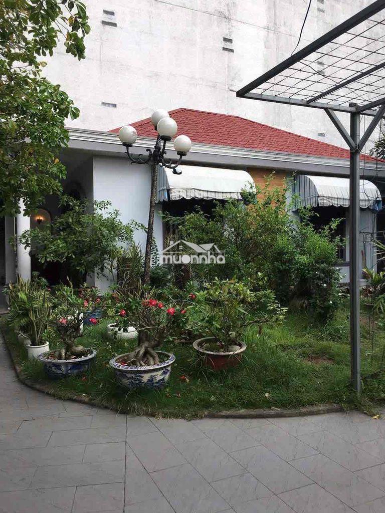 Biệt thự sân vườn 350m2 3pn 3wc ngay nga tư thủ đức q9