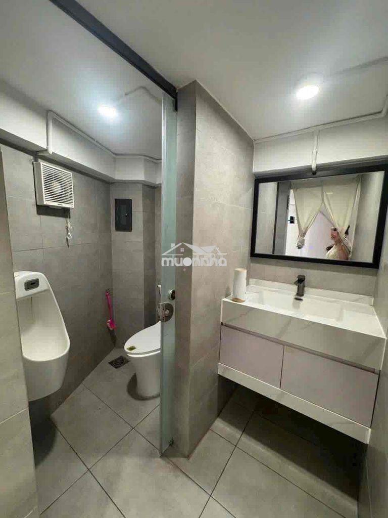 Cho thuê nguyên căn 2mt lý văn phức q1 . 4x20 trệt lầu . 18tr/th