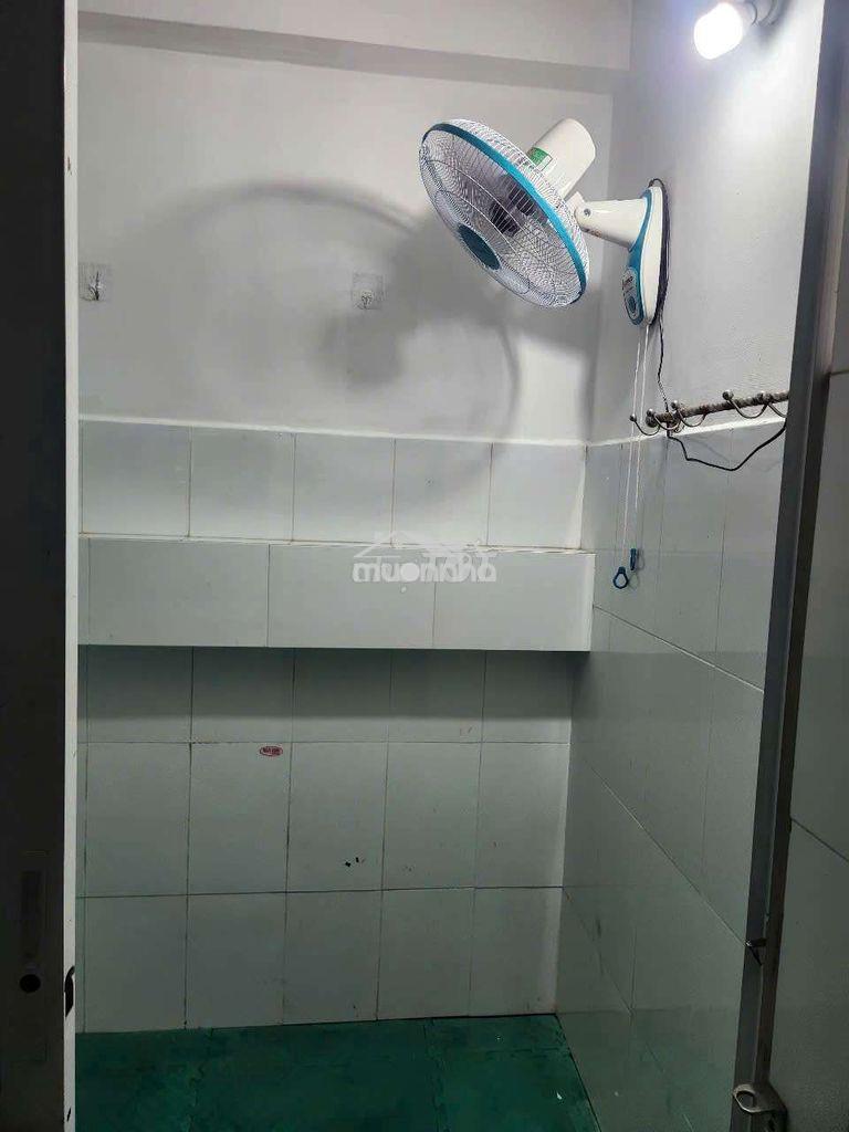 Phòng 5 - 10m2 1tr/tháng, 1021 huỳnh tấn phát q.7 - 4