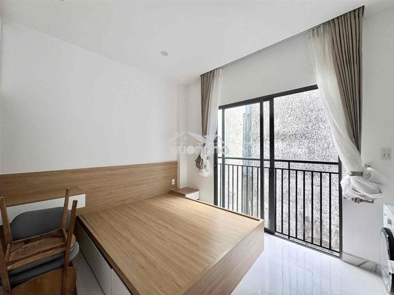 Khai trương căn hộ bancong ngay nguyễn tri phương, gần ueh - quận 10