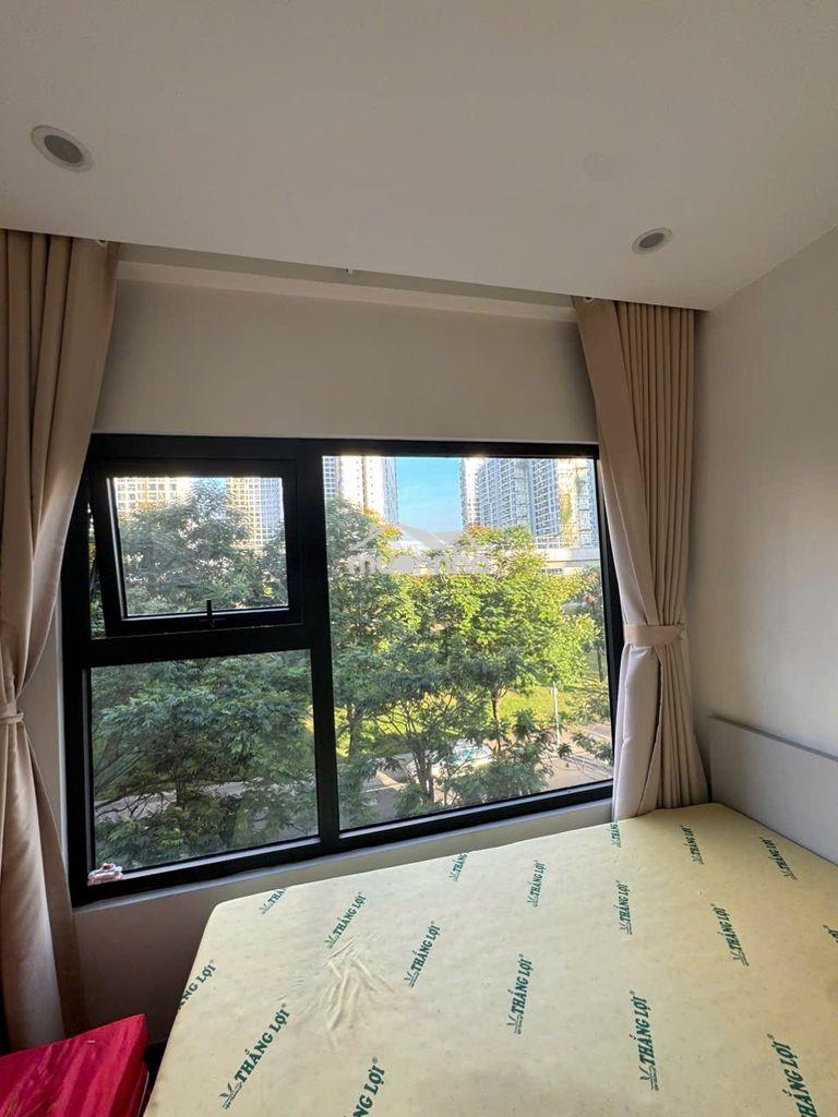 Kẹt tiền cần bán căn 2pn+ vinhomes grand park full nội thất giá 3.5ty - 4