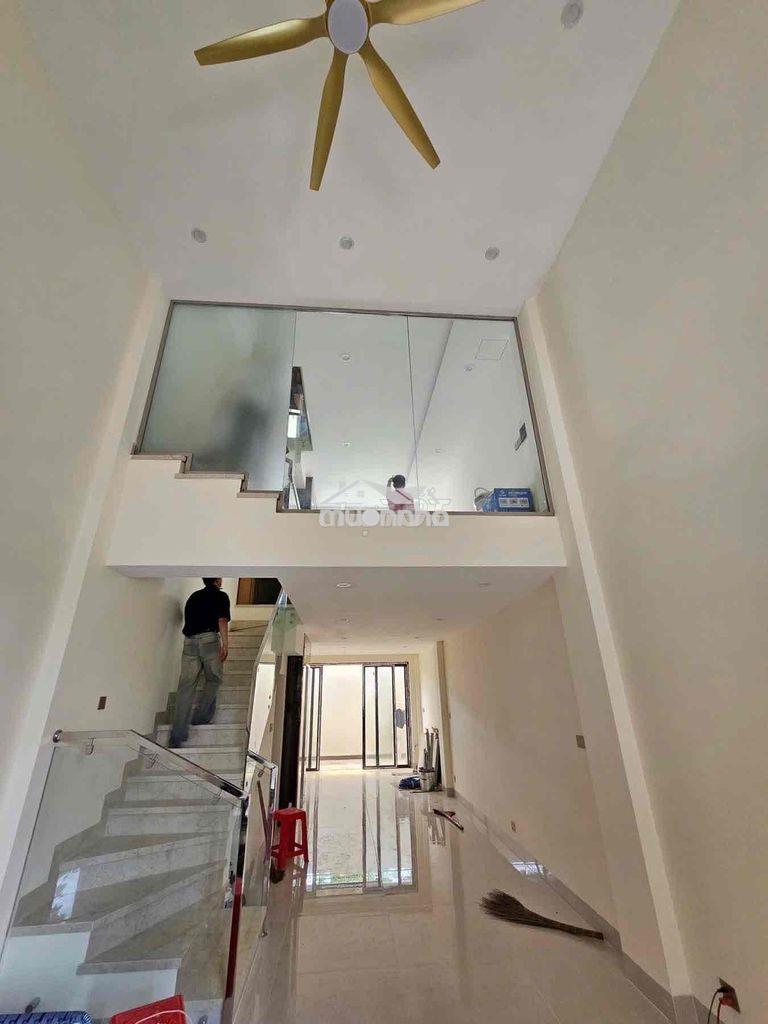Bán gấp nhà phố 6 tầng ở và kinh doanh bình tân