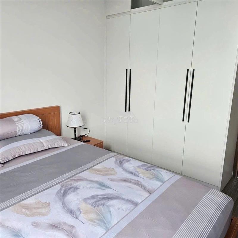 Cho thuê cc carillon 2 có nội thất, 2p ngủ, giá 10tr/th