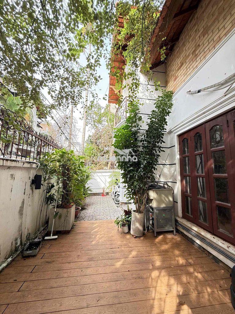Villa vintage siêu hiếm ở thảo điền, mảng xanh bao quanh - 3