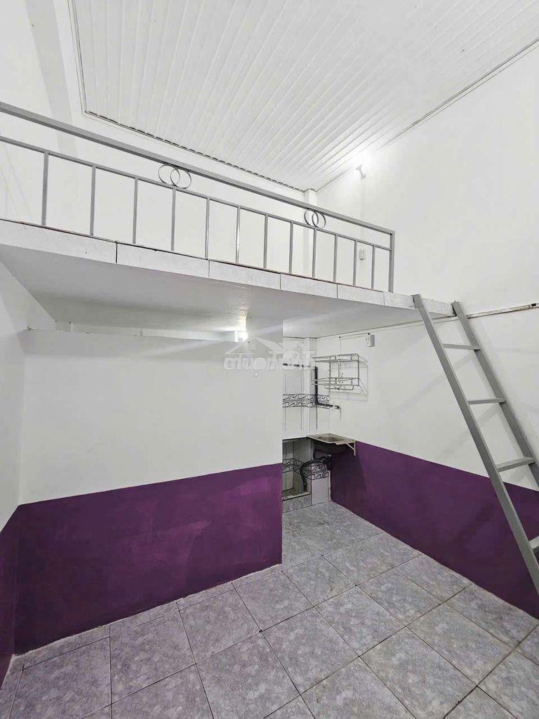 Phòng trọ gần vincom,ngã tư 550 máy lạnh giá từ 1tr5-1tr8
