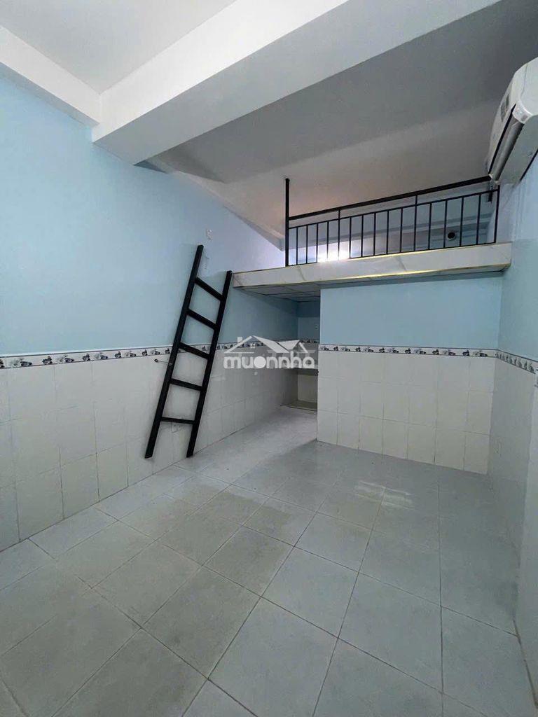 Còn 2 phòng máy lạnh lê văn tách, p.an bình, dĩ an, bình dương.