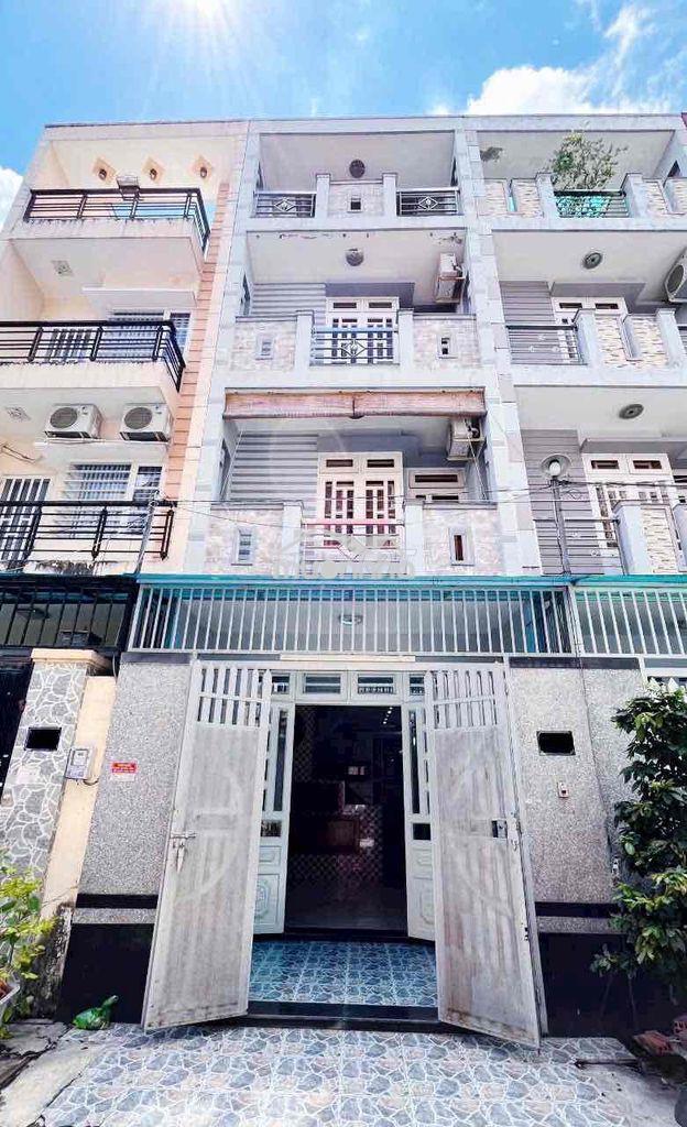 Nhà rộng 4,2*16m 3lầu st 4pn 6wc hxh quang trung