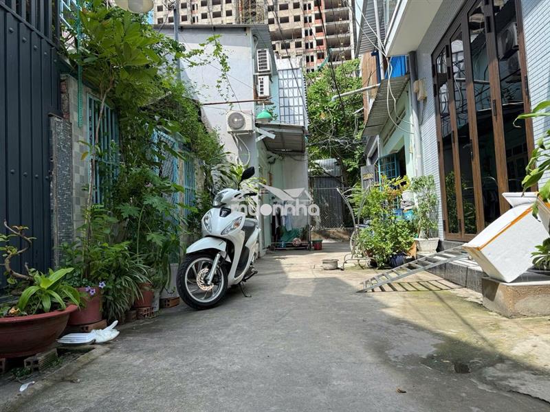 Nhà 2 tầng - hẻm thoáng - 5 tỷ (nói chuyện với chủ)