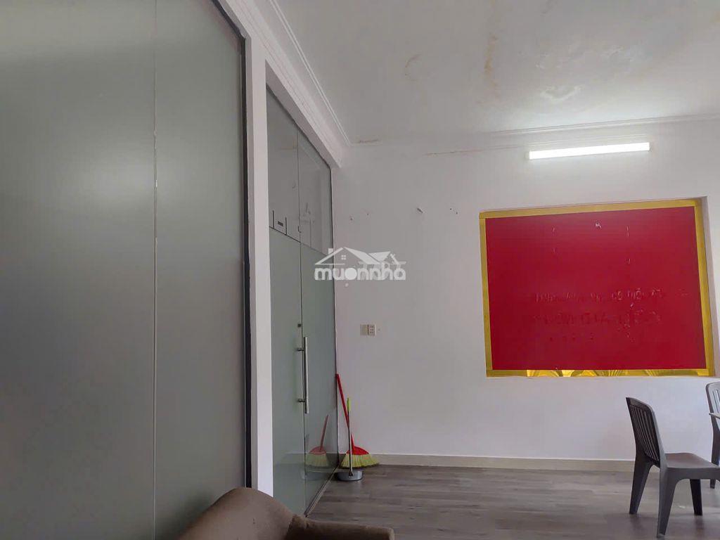 Cho thuê tầng trệt 17m2  - 2
