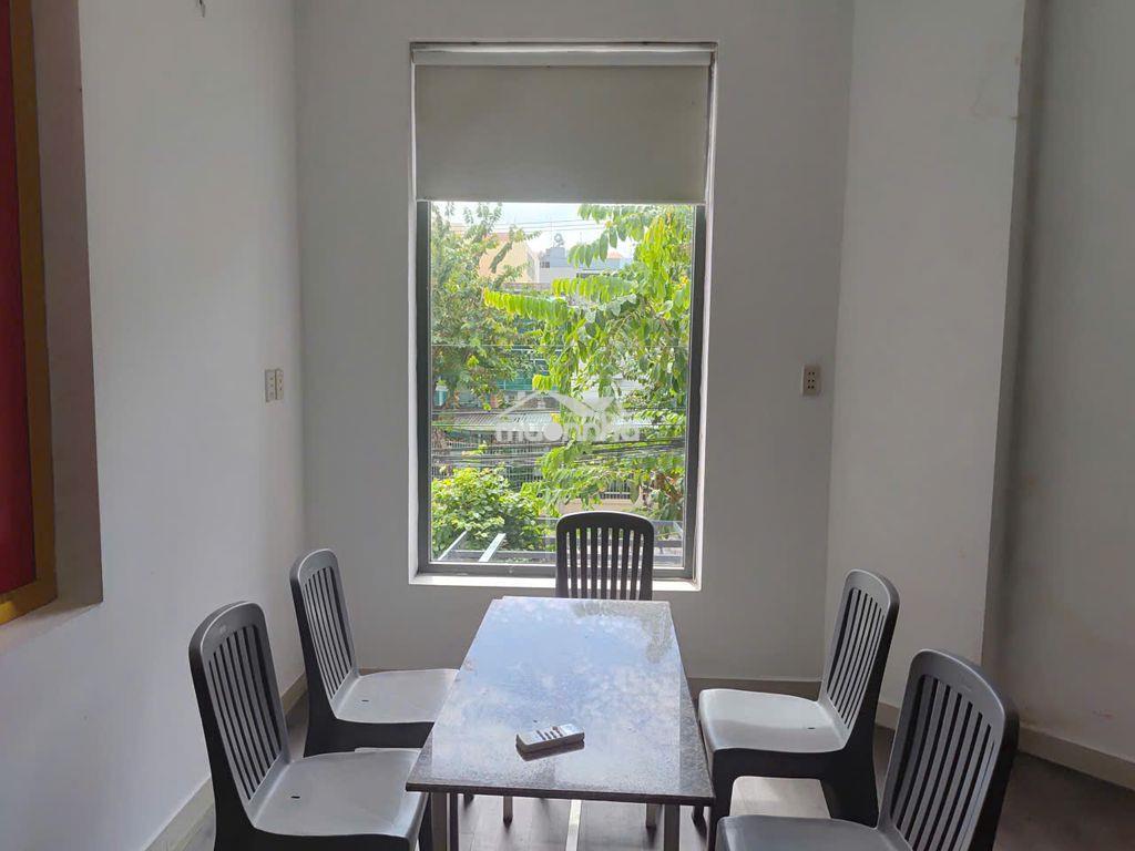 Cho thuê tầng trệt 17m2  - 3