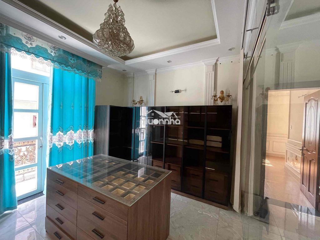 Biệt thự nội thất cao cấp, có hầm dt 200m2 giá bán 34.5tỷ(tặng nt) - 3