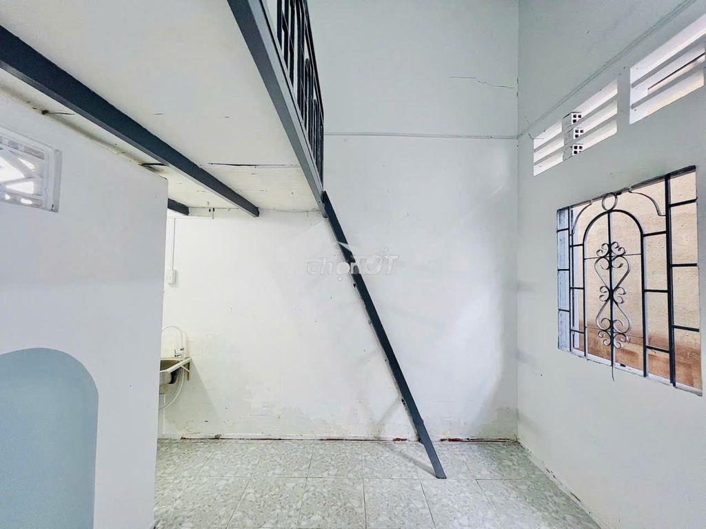 Phòng mới, giả rẻ, tự do thoải mái gần vincom 550, gần kcn sóng thần - 3