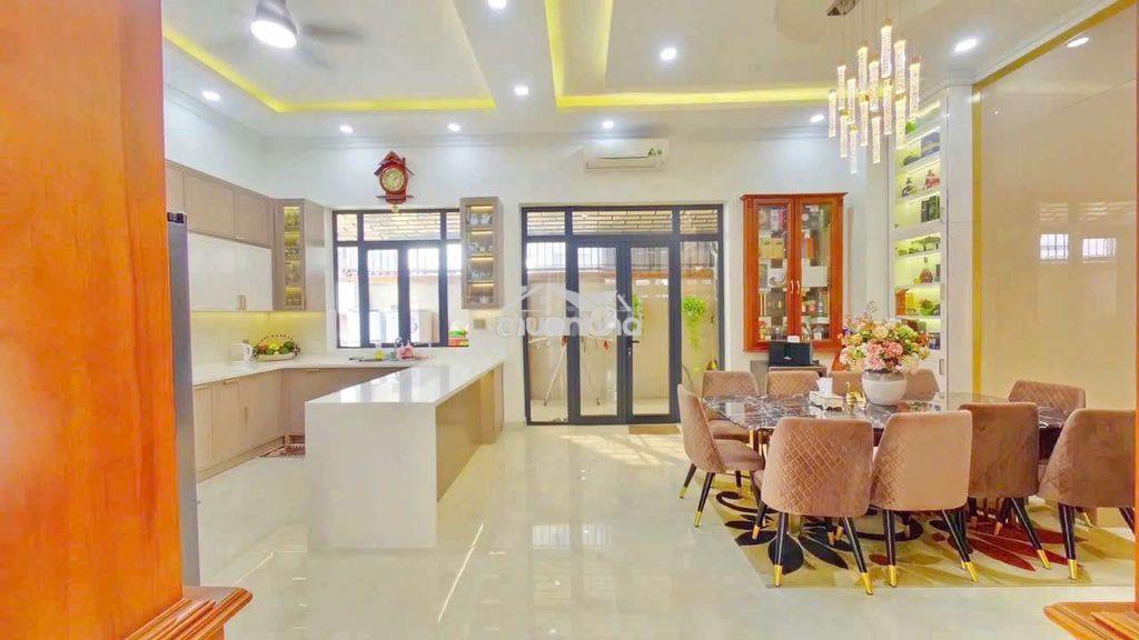 Biệt thự 4 lầu đường 6 kdc him lam. p.tân hưng q.7 dt 10x20m giá 62 tỷ - 3