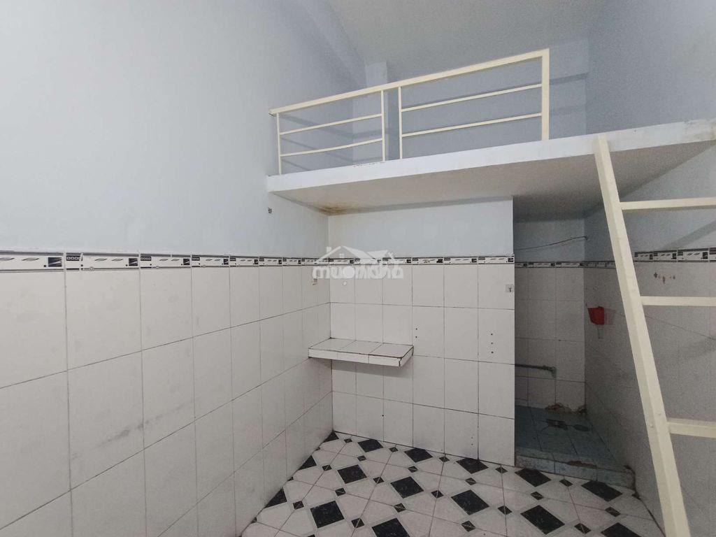 Phòng trệt cho thuê giá rẻ, giờ giấc tự do - 4