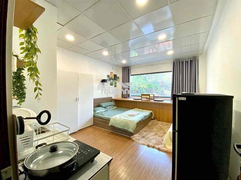 Trống căn studio cửa sổ trời - ngay vòng xoay dân chủ - cmt8 quận 3