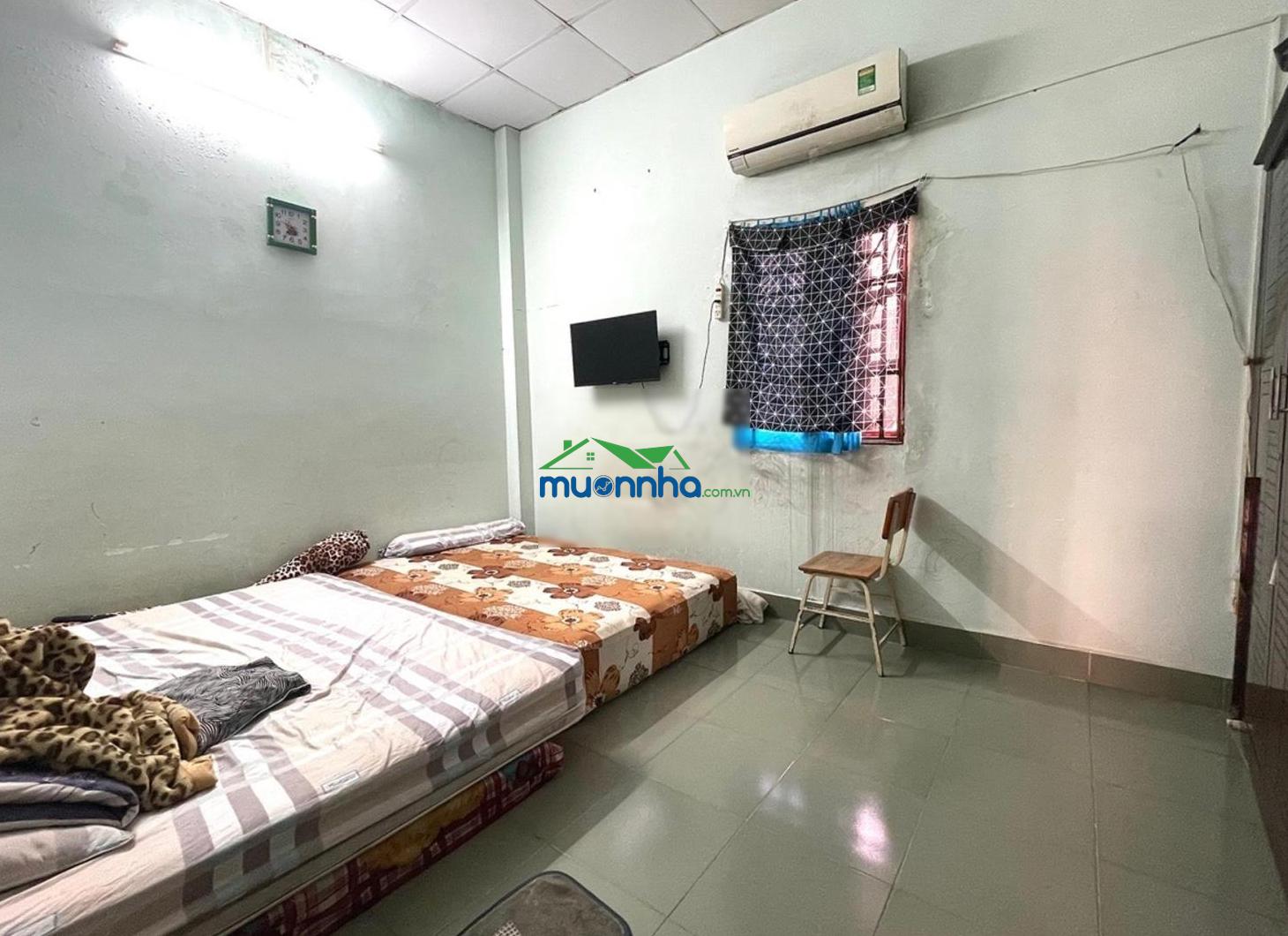 Hẻm oto 7 chỗ khu phân lô nơ trang long khu cán bộ 87m²- ngang 4.2m- 2 tầng 5pn chỉ 97tr/m2