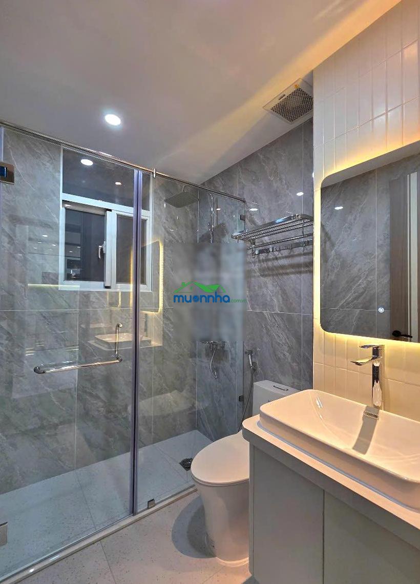 Cần bán căn góc sky garden 3 phú mỹ hưng full nội thất cao cấp