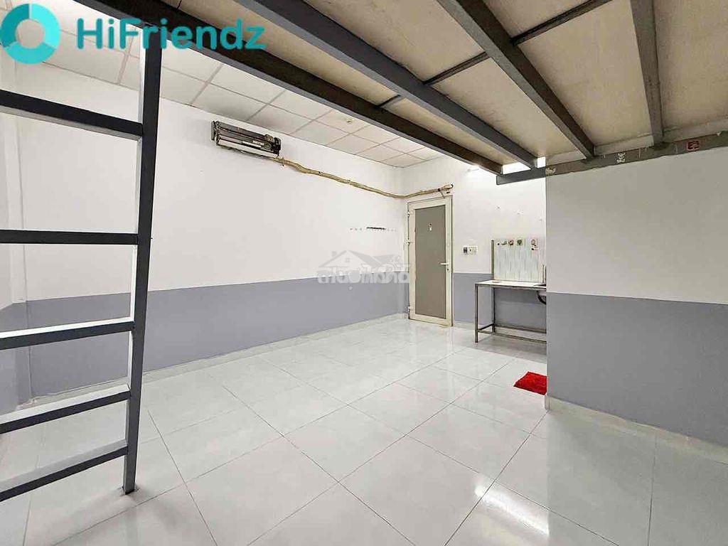 Phòng có gác cao 2m siêu rộng ngay ngã tư bốn xã - 3