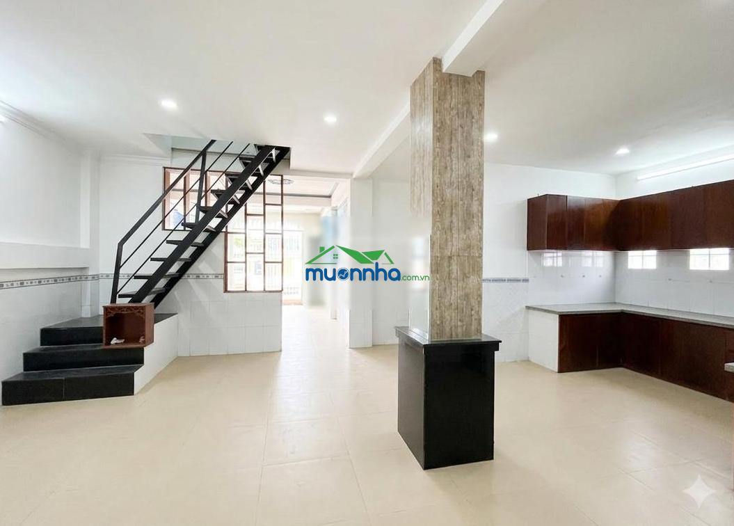 Nhà trục kinh dương vương 104m ngang 8m đường 6m nhik 7 t y