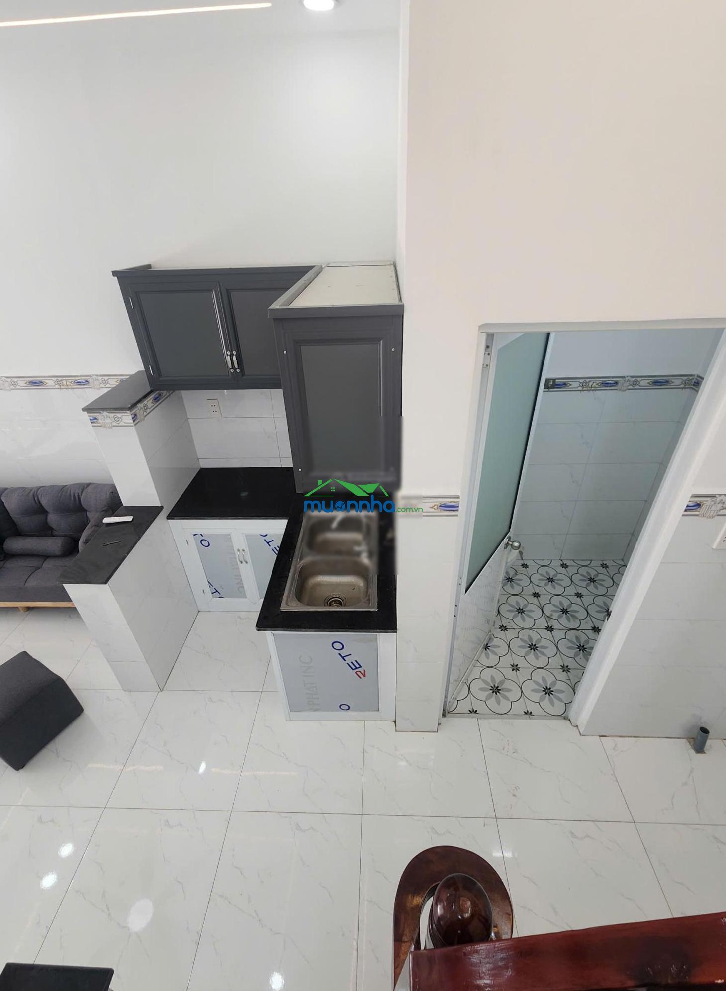 650tr sổ cầm tay - nhà 4x10, góc 2mt, đường 5m, cách đường lộ 200m, nhà mới hoàn thiện. trung tâm - 3