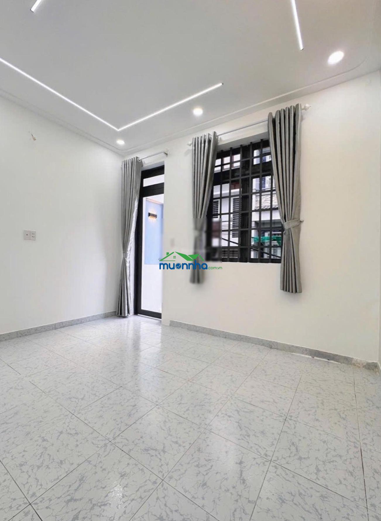 Nhà 2 tầng - 4x10m - nhỉnh 4 tỷ - sát ngã tư bốn xã - hxh - bình hưng hoà