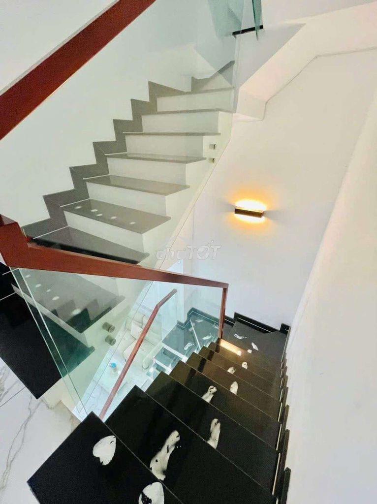 **Nhà đẹp_hxh_cách mt đ. lê văn quới khoảng 150m_gần ngã tư 4 xã** - 3