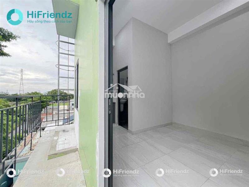 Cho thuê căn hộ giá rẻ ban công cửa sổ trời gần vạn phúc city