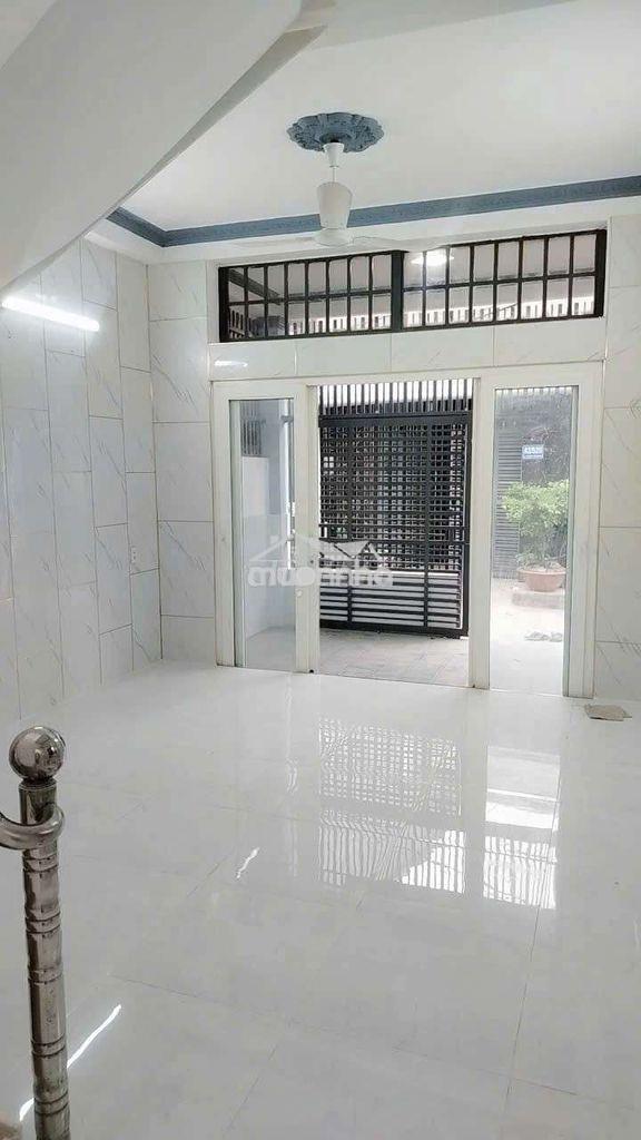 Bán nhà sổ hồng riêng có hoàn công - 3