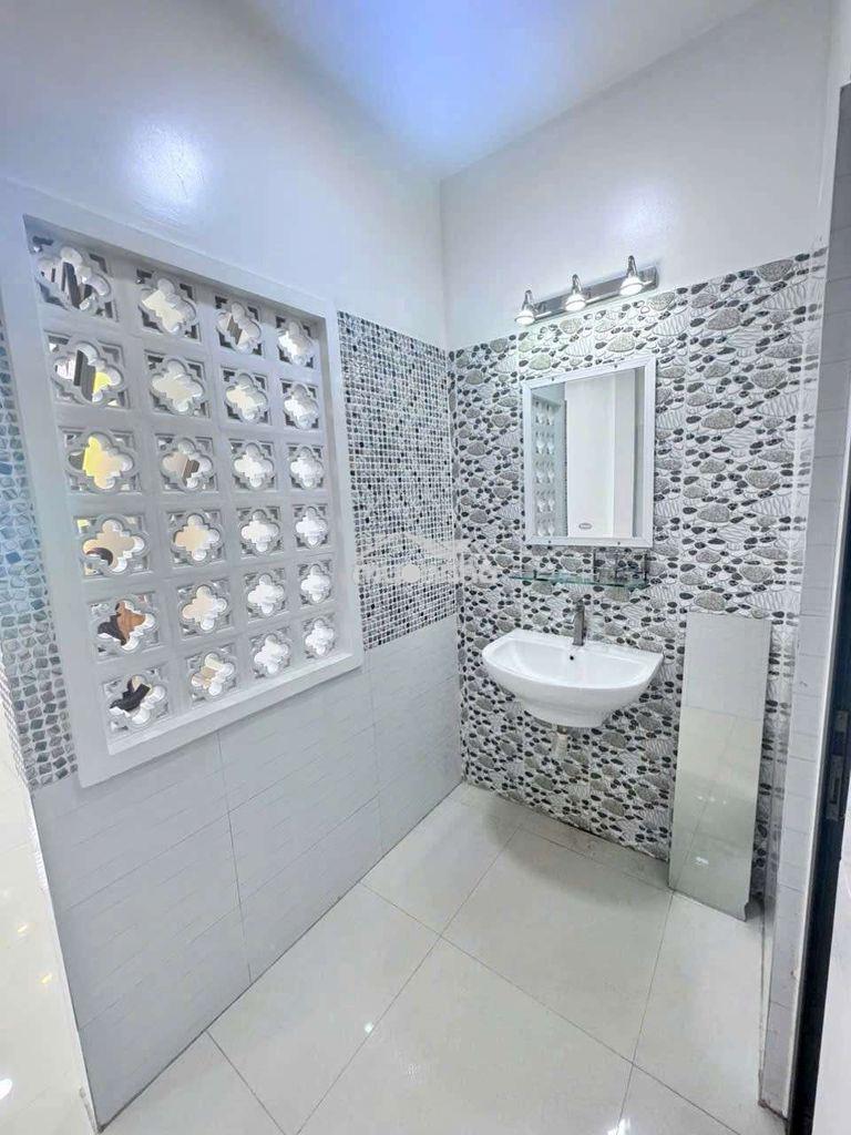 Cần cho thuê nhà pttn chợ lạc quang.dt 4 x15 1 trệt 1 lửng giá 9 triệu - 3