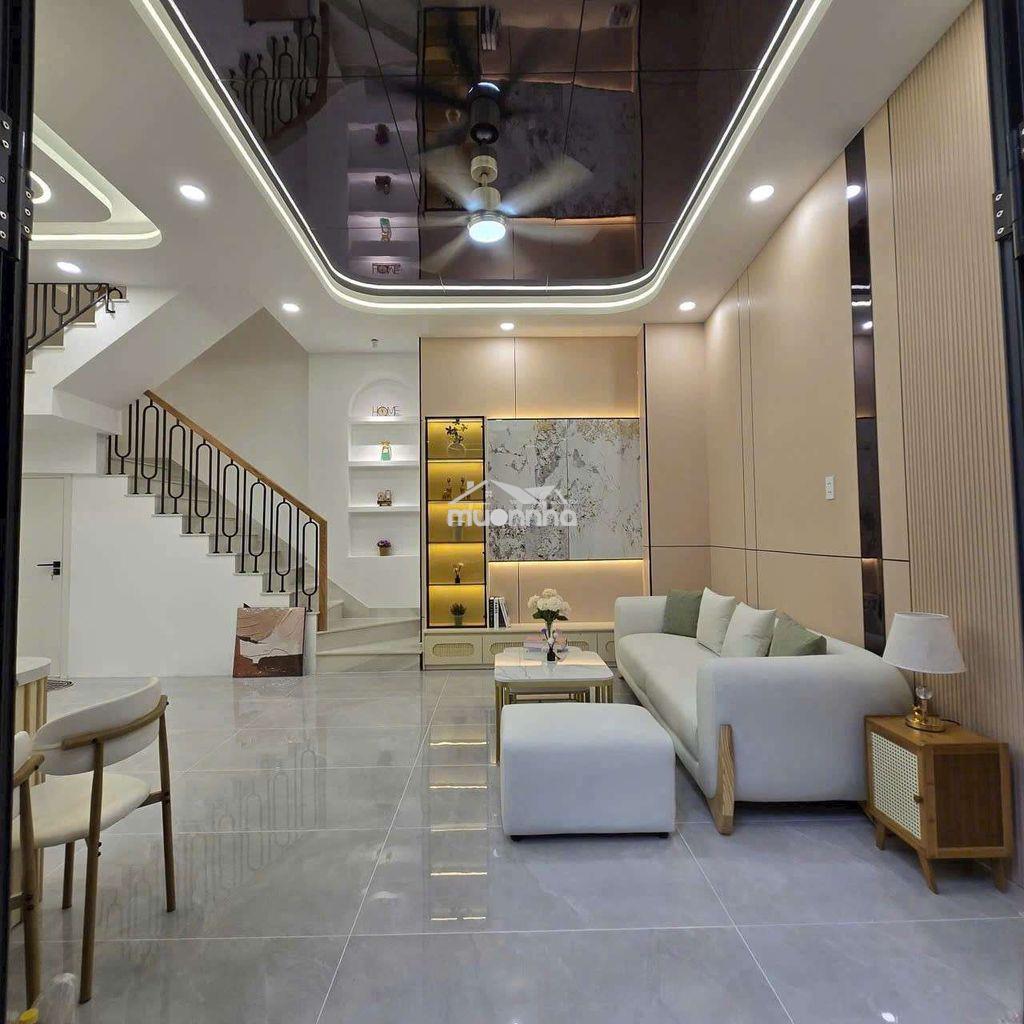 🏡 Bán nhà mới lung linh đường phạm thế hiển p3 q8
 - 2