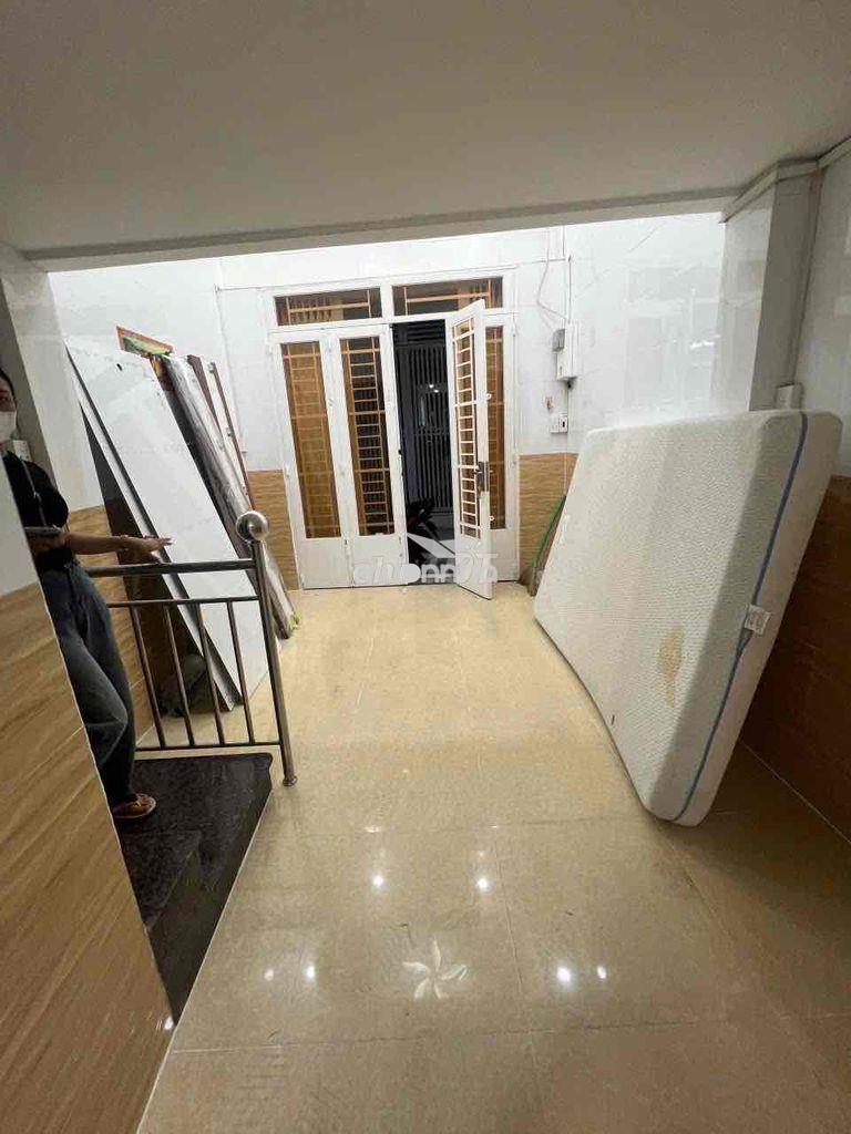 Cho thuê nhà ngõ hẻm 100 trần hưng đạo thông bùi viện - 4