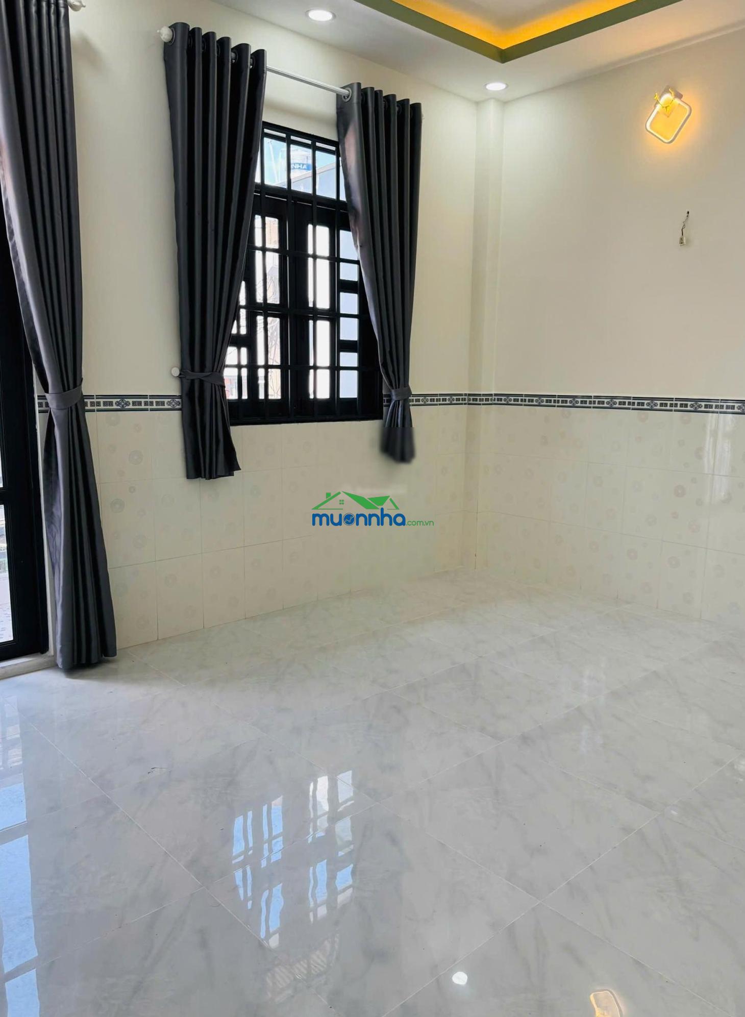 Bán gấp nr tại ni sư huỳnh liên, 4,2 tỷ, 33 m2, 2pn, 3wc, nhiều tiện ích khu vực sầm uất ngay chợ - 2