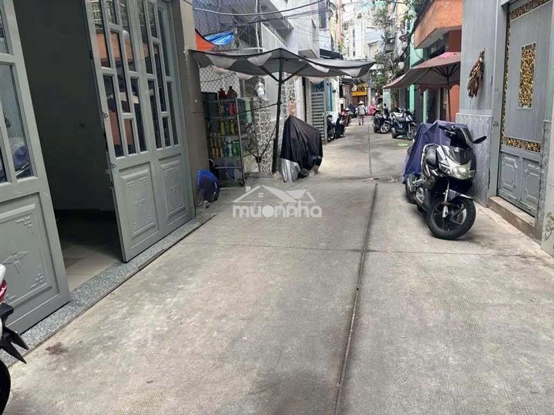 Cho thuê nhà nguyễn văn cừ q5 ,2 tầng , giá 11tr.