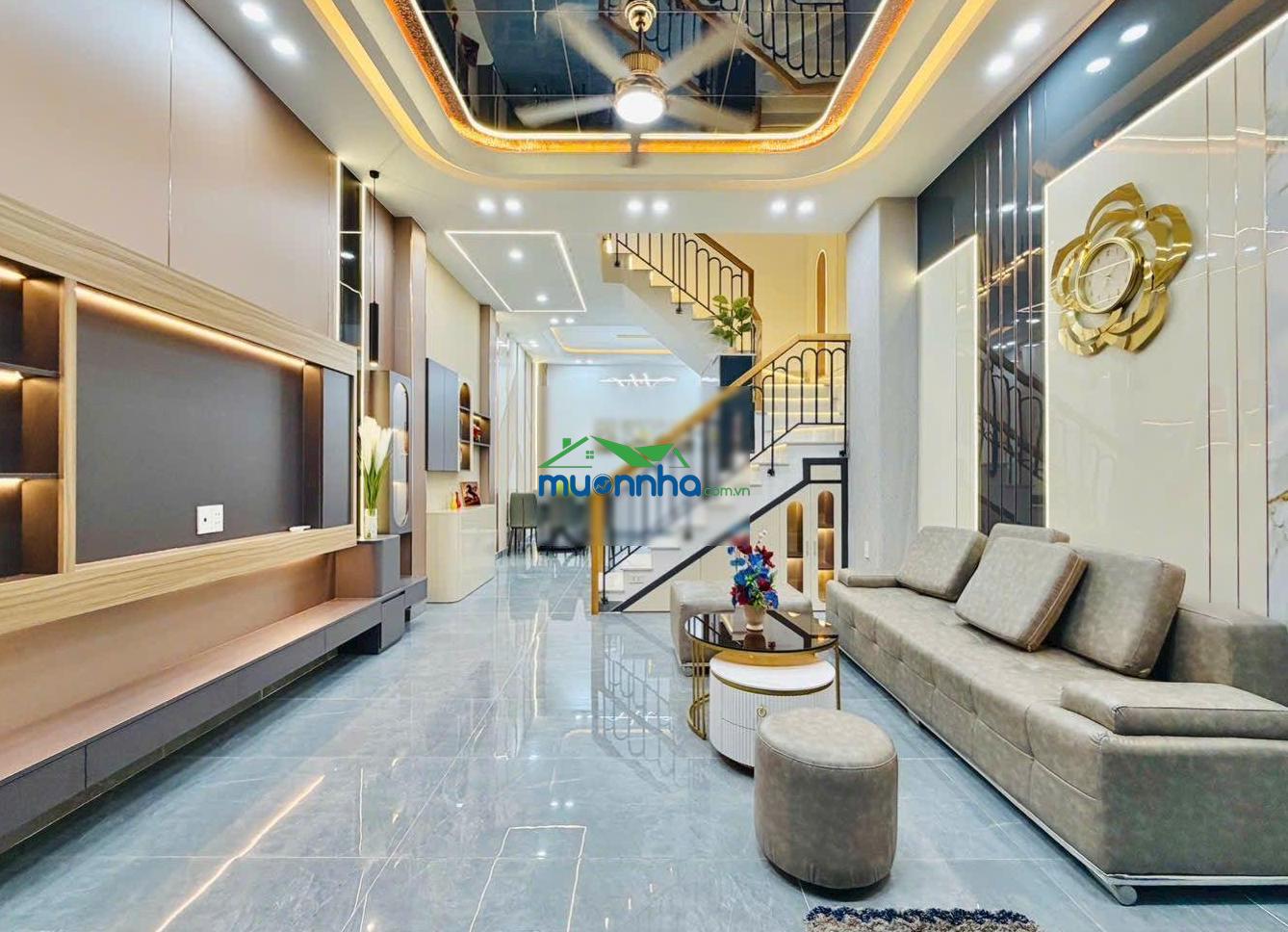 Siêu phẩm gần nhà gat3 đường huỳnh văn nghệ p.15 tân bình vào 20m sau căn mặt tiền 4.3x11 nở hậu 6m - 4