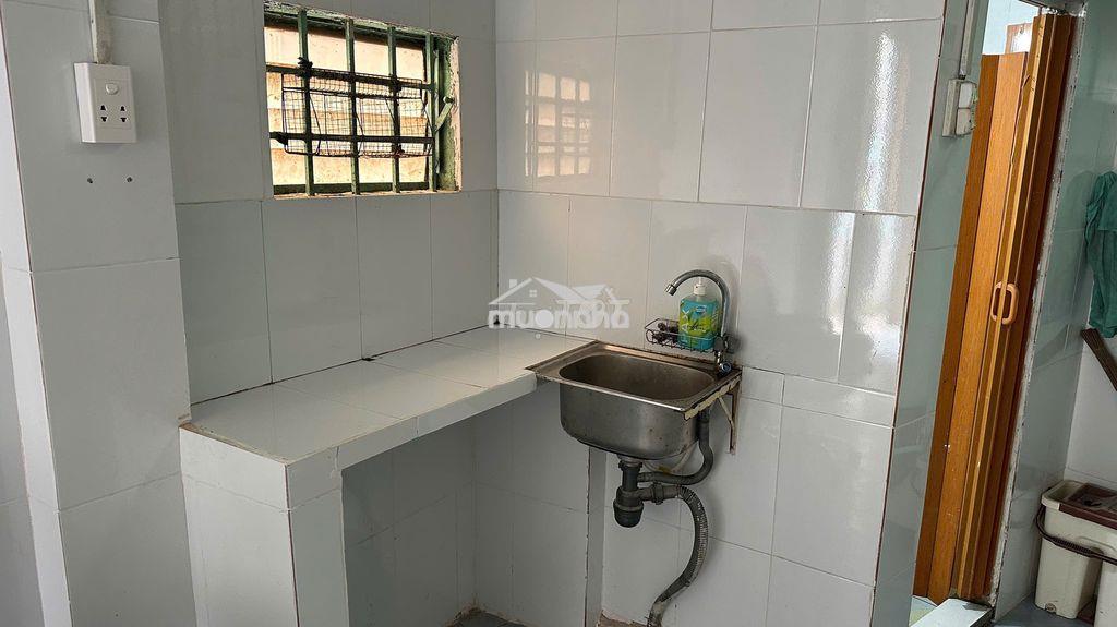 Cho thuê nhà nhỏ nguyên căn gần vincom thủ đức - 3