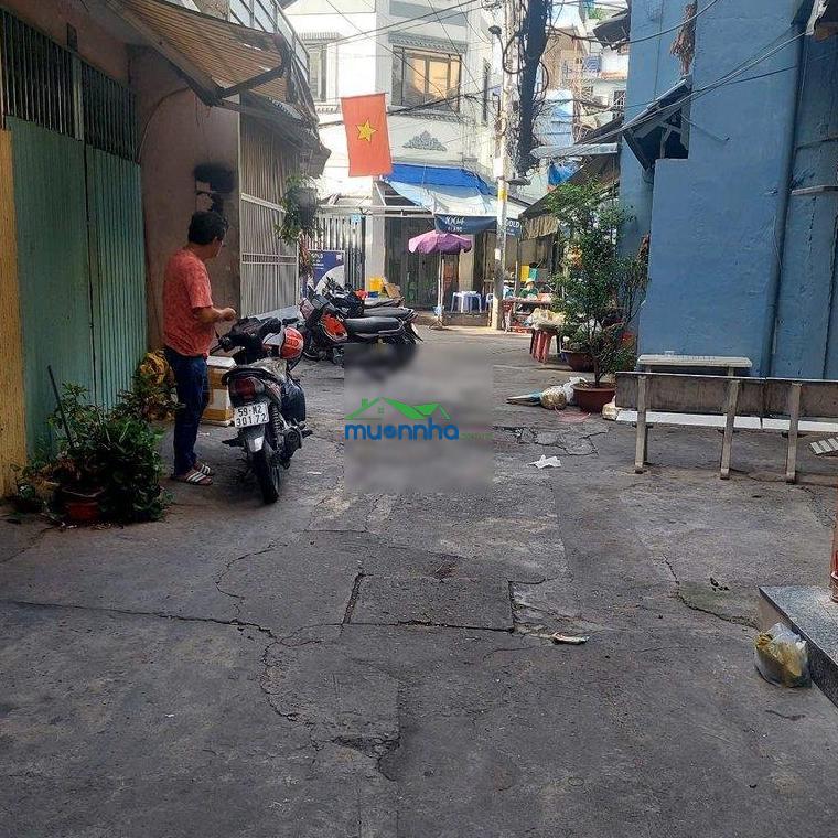 Bán nhà nhỏ hẻm thông thoáng 4m nguyễn tiểu la quận 10 giá chỉ 4.8 tỷ.