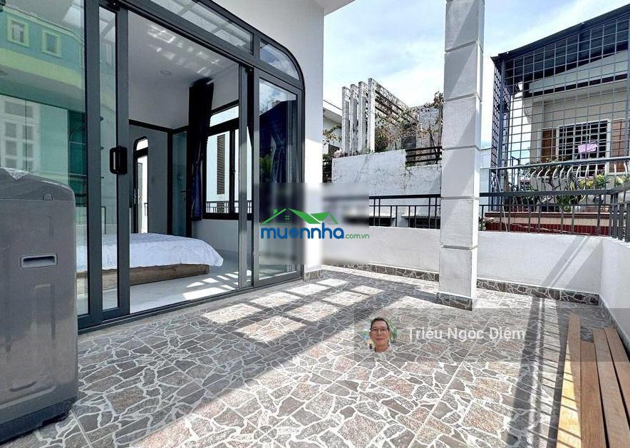 3 mặt tiền hẻm xe hơi sát quận 1 dòng tiền 70 triệu/tháng chỉ 12.9 tỷ - 4