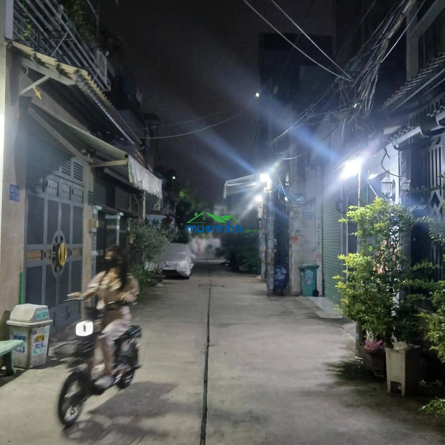 3 tỷ 700 thương lượng, nhà cấp 4, diện tích ; 4 x 16,91 - 4