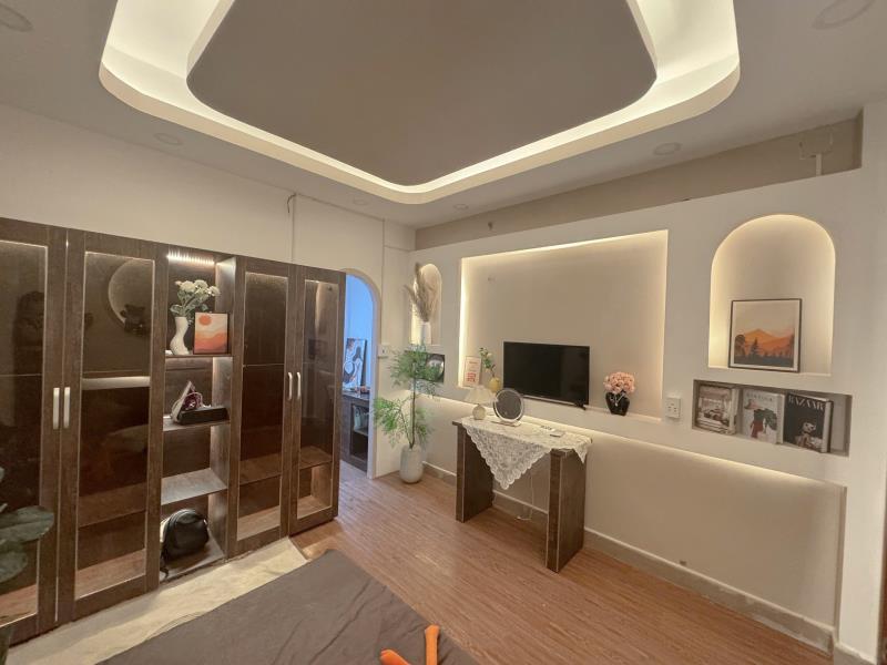  Cho thuê căn hộ 1pn tách bếp có máy lạnh, gần đại học văn lang, đại học hutech, chỉ vài phút đến trường.