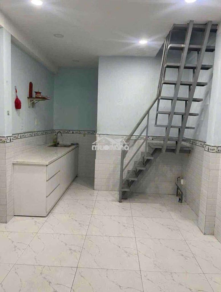 Nha-nc-2pn-3wc-9tr-tl-tran bình trọng-p2.quận 5.