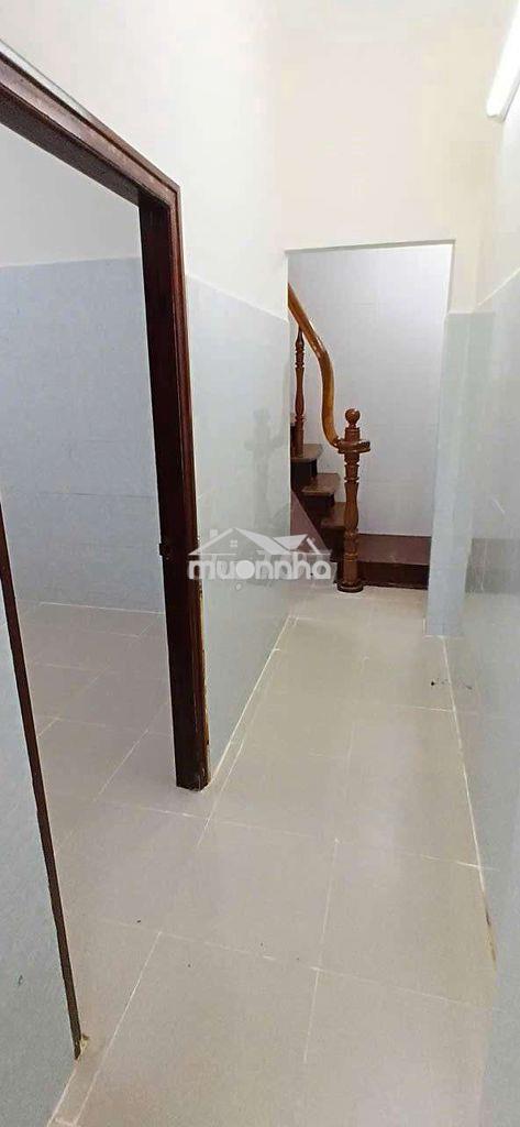Nhà hxh thông, 1 xẹc, 3pn 2wc gần cv làng hoa, giá rẻ - 3